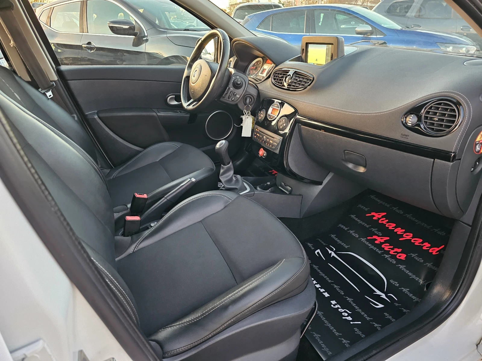 Renault Clio 1.5dCi, 90к.с. - изображение 9