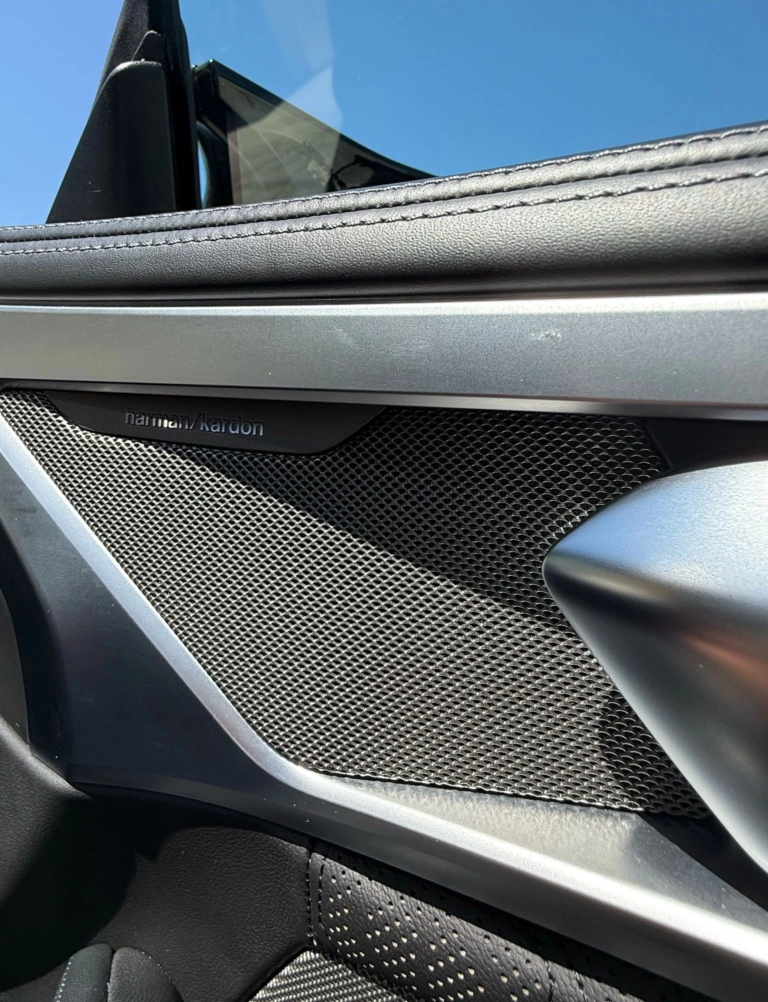 BMW M8 Competition - изображение 9