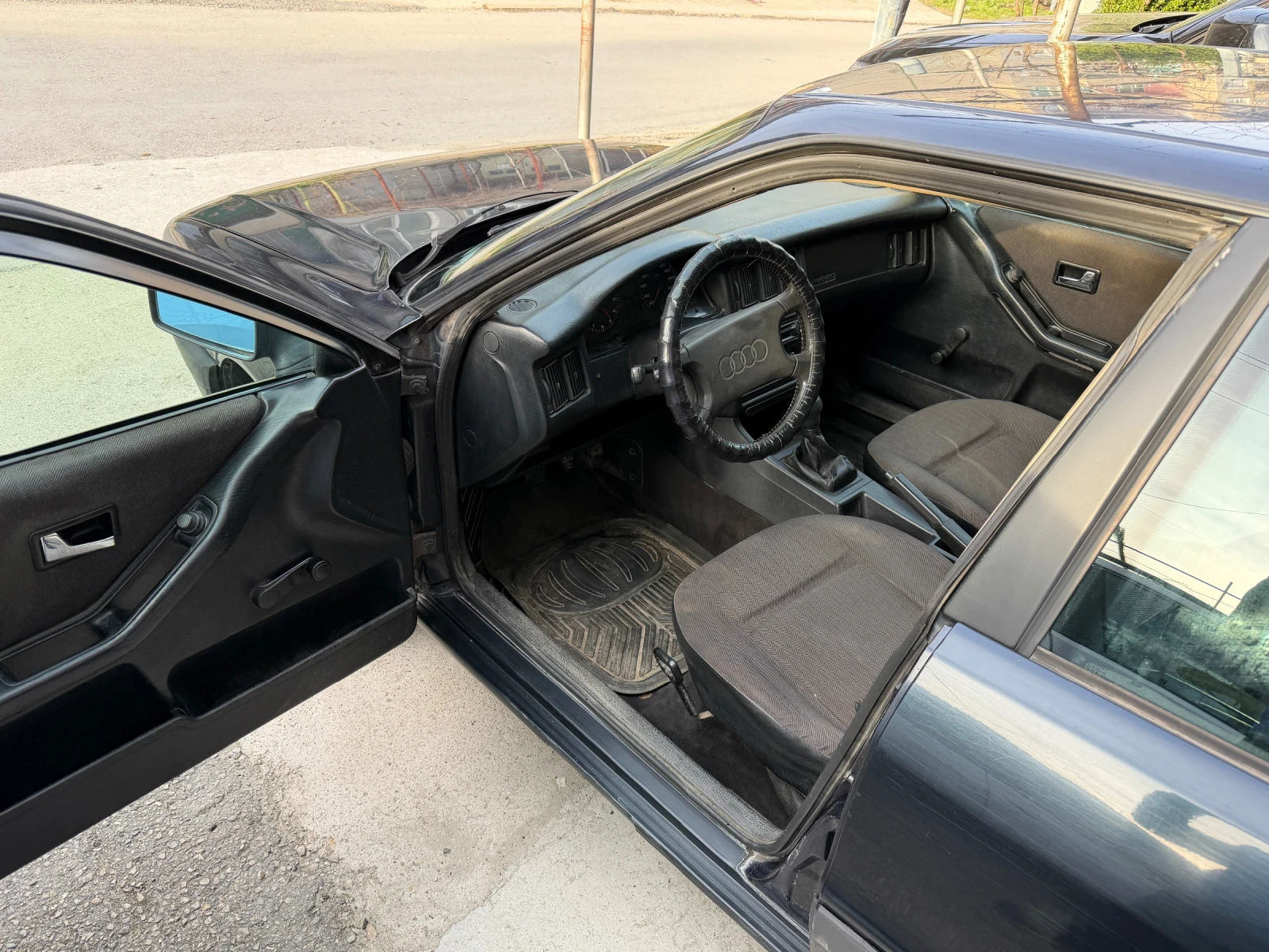 Audi 80 1.8 Газ, снимка 6 - Автомобили и джипове - 53760191