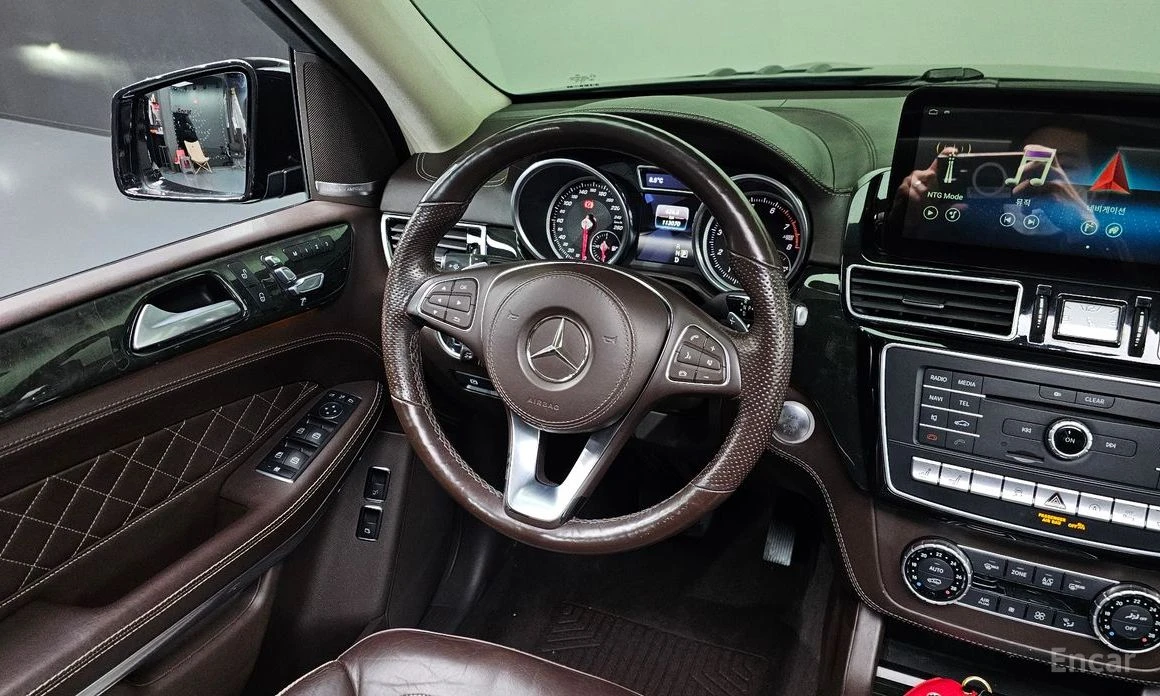 Mercedes-Benz CLS 500 4MATIC* AMG* DESIGNO* ���������* ������* ������* � | Mobile.bg � ����������� 12