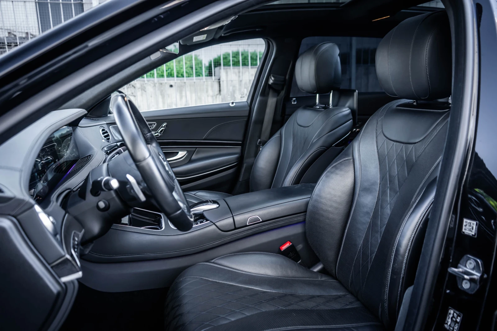 Mercedes-Benz S 560 MAYBACH S560 4MATIC, снимка 11 - Автомобили и джипове - 54416496