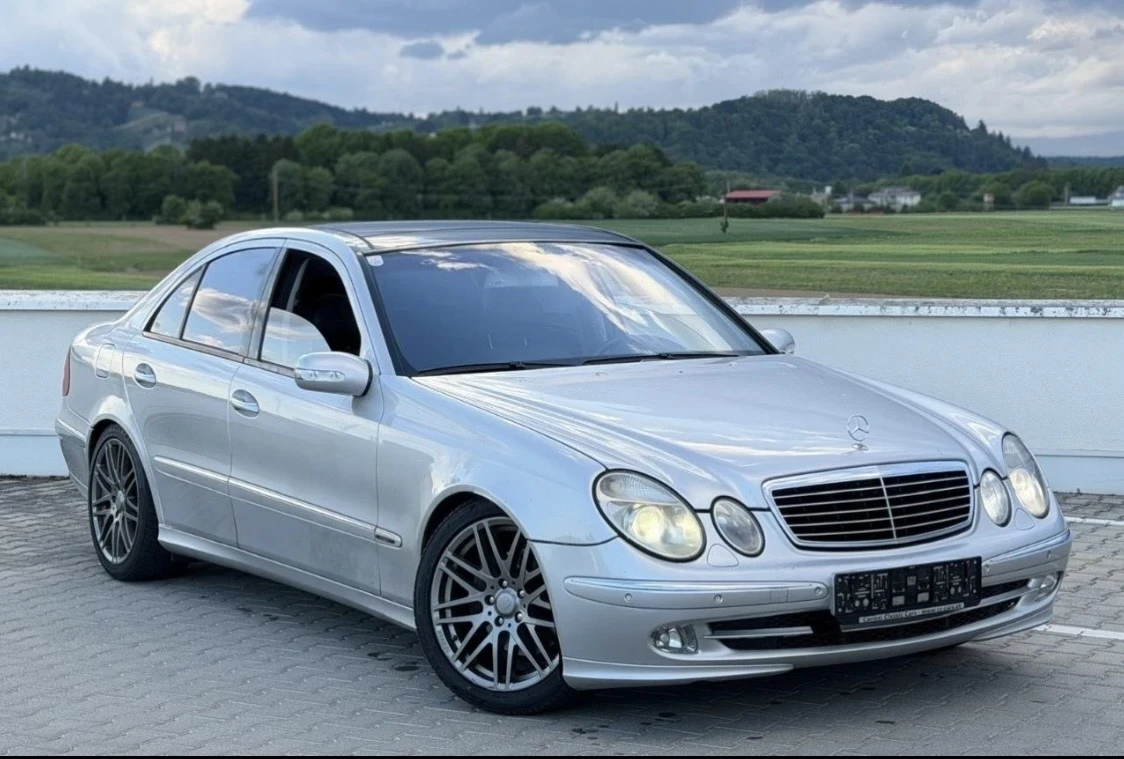 Mercedes-Benz E 320, снимка 2 - Автомобили и джипове - 54895768