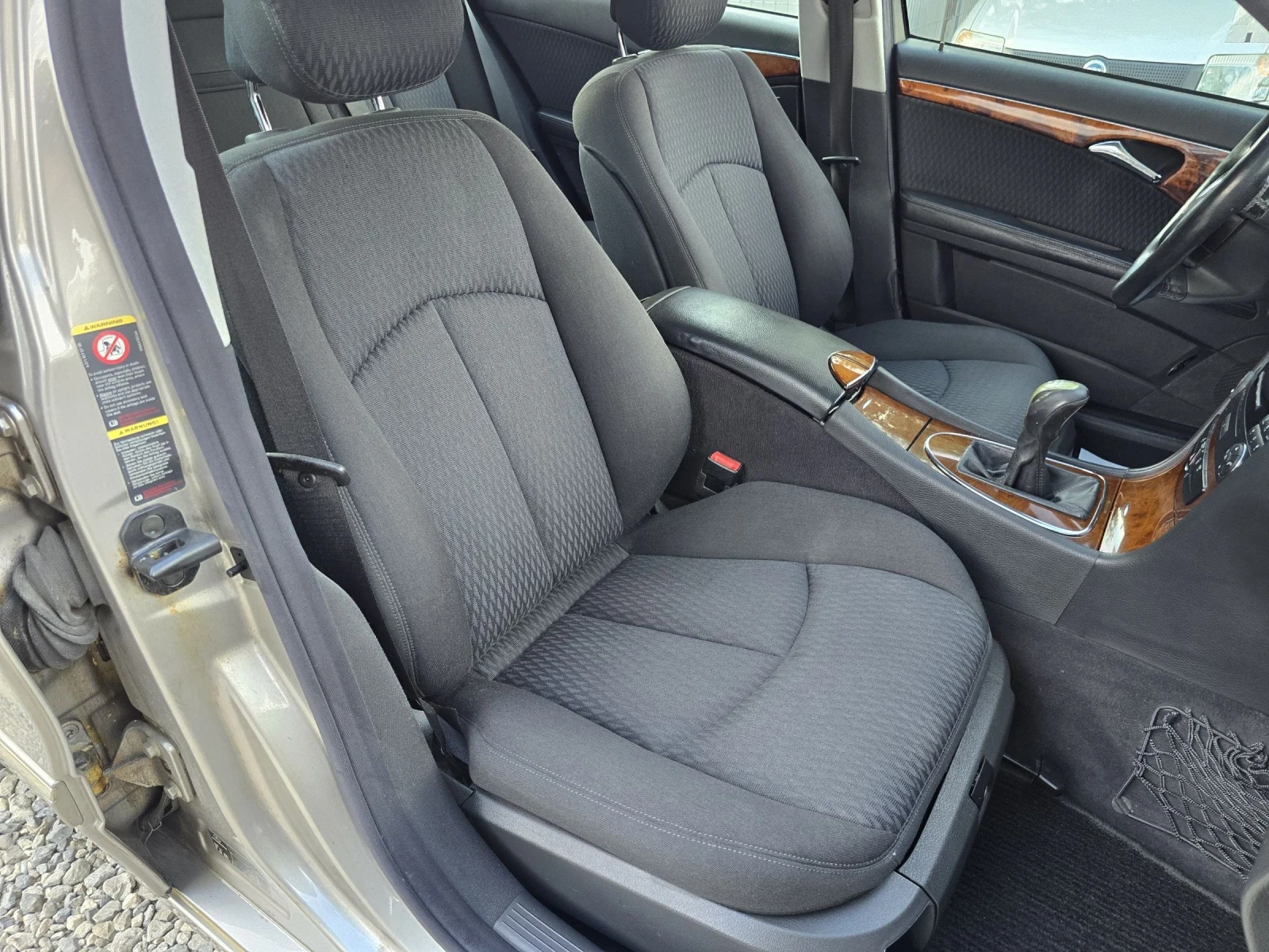 Mercedes-Benz E 200 ELEGANCE SOLAR, снимка 7 - Автомобили и джипове - 55107856
