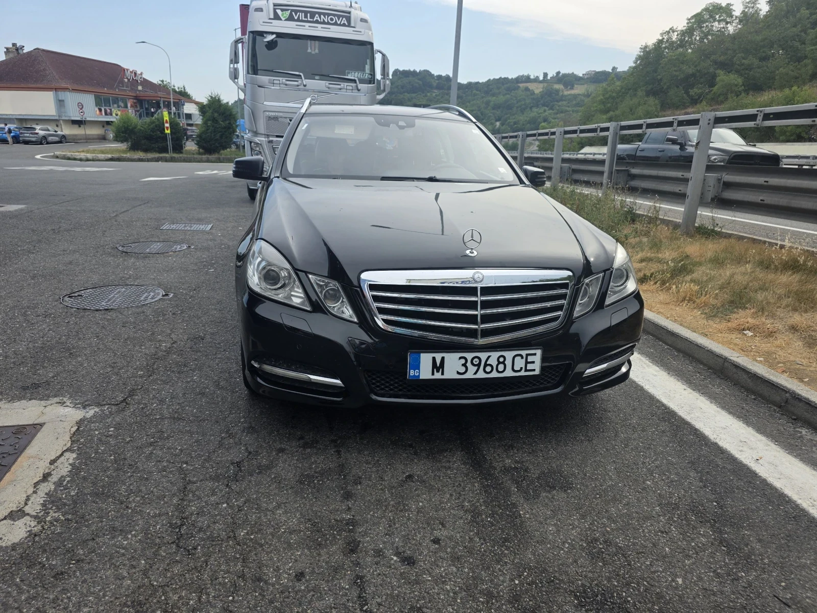 Mercedes-Benz E 350, снимка 2 - Автомобили и джипове - 55329596