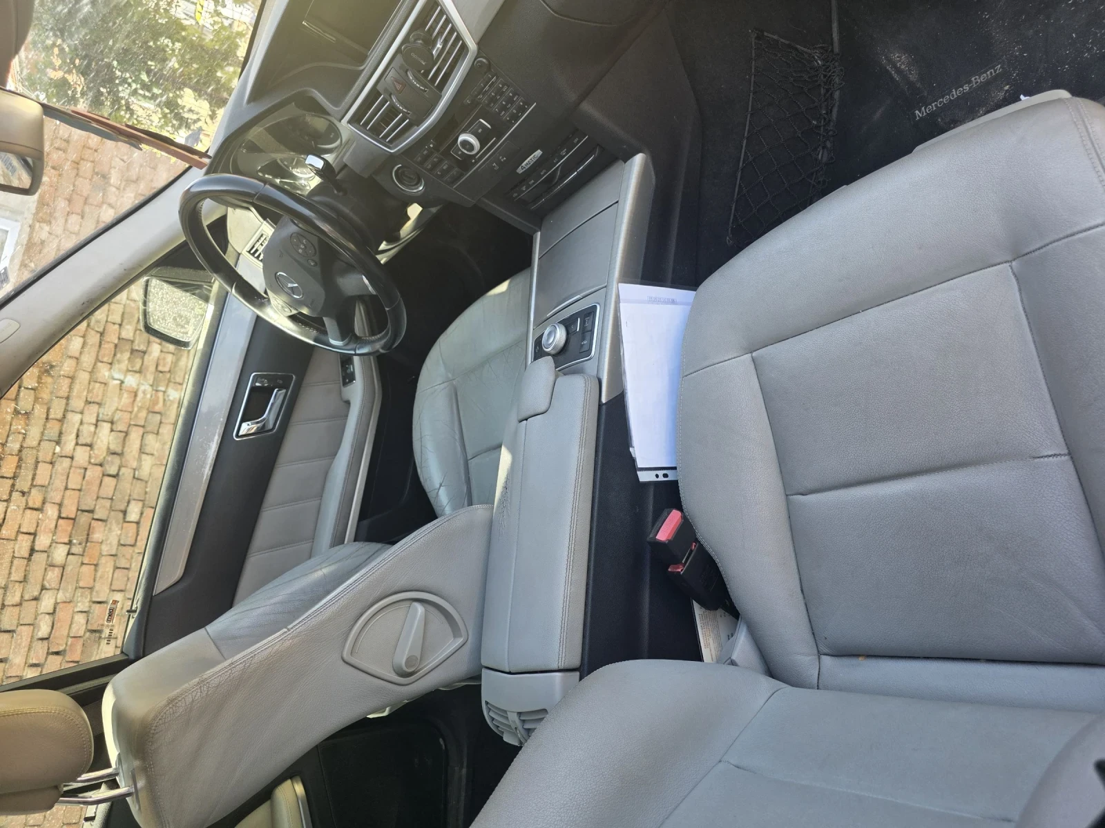 Mercedes-Benz E 350, снимка 8 - Автомобили и джипове - 55329596