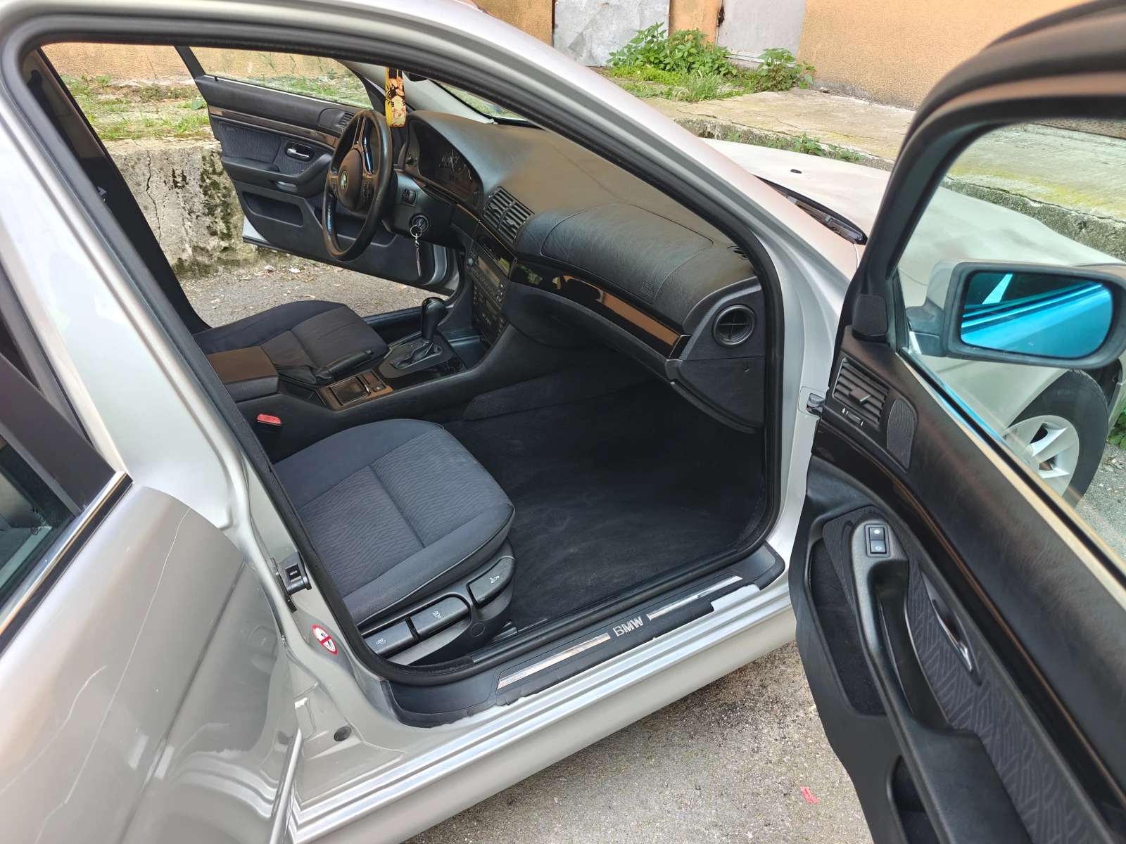 BMW 525 525d, снимка 12 - Автомобили и джипове - 55679082