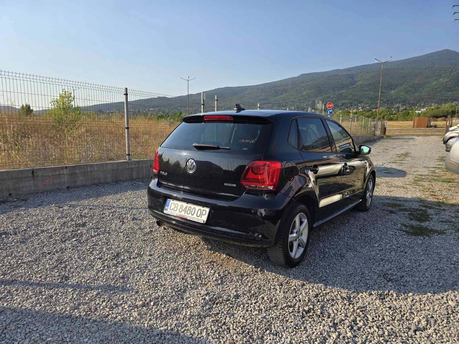 VW Polo 1.6i Bi-FUEL КЛИМАТРОНИК, снимка 3 - Автомобили и джипове - 55698498