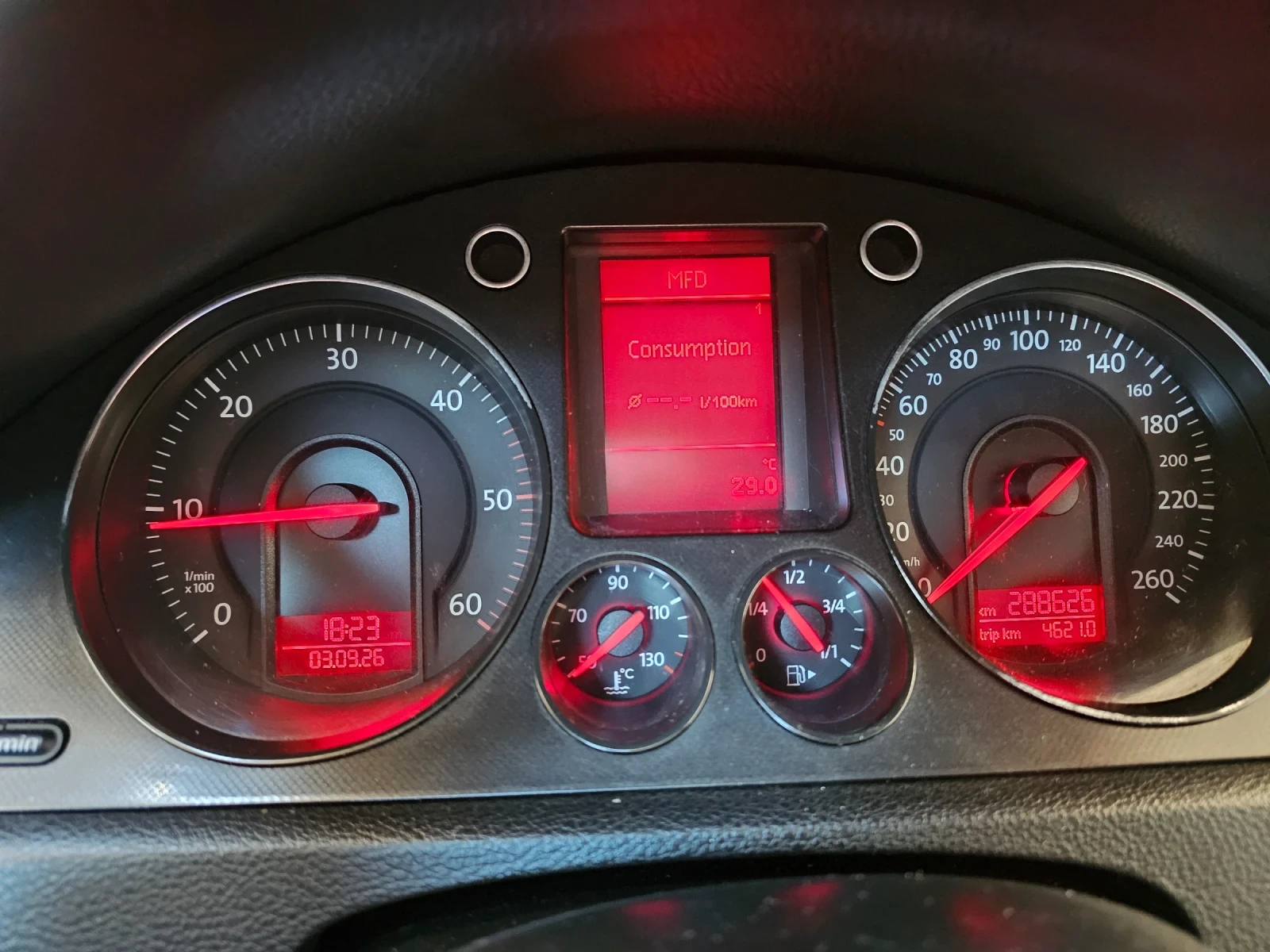 VW Passat, снимка 10 - Автомобили и джипове - 55770570