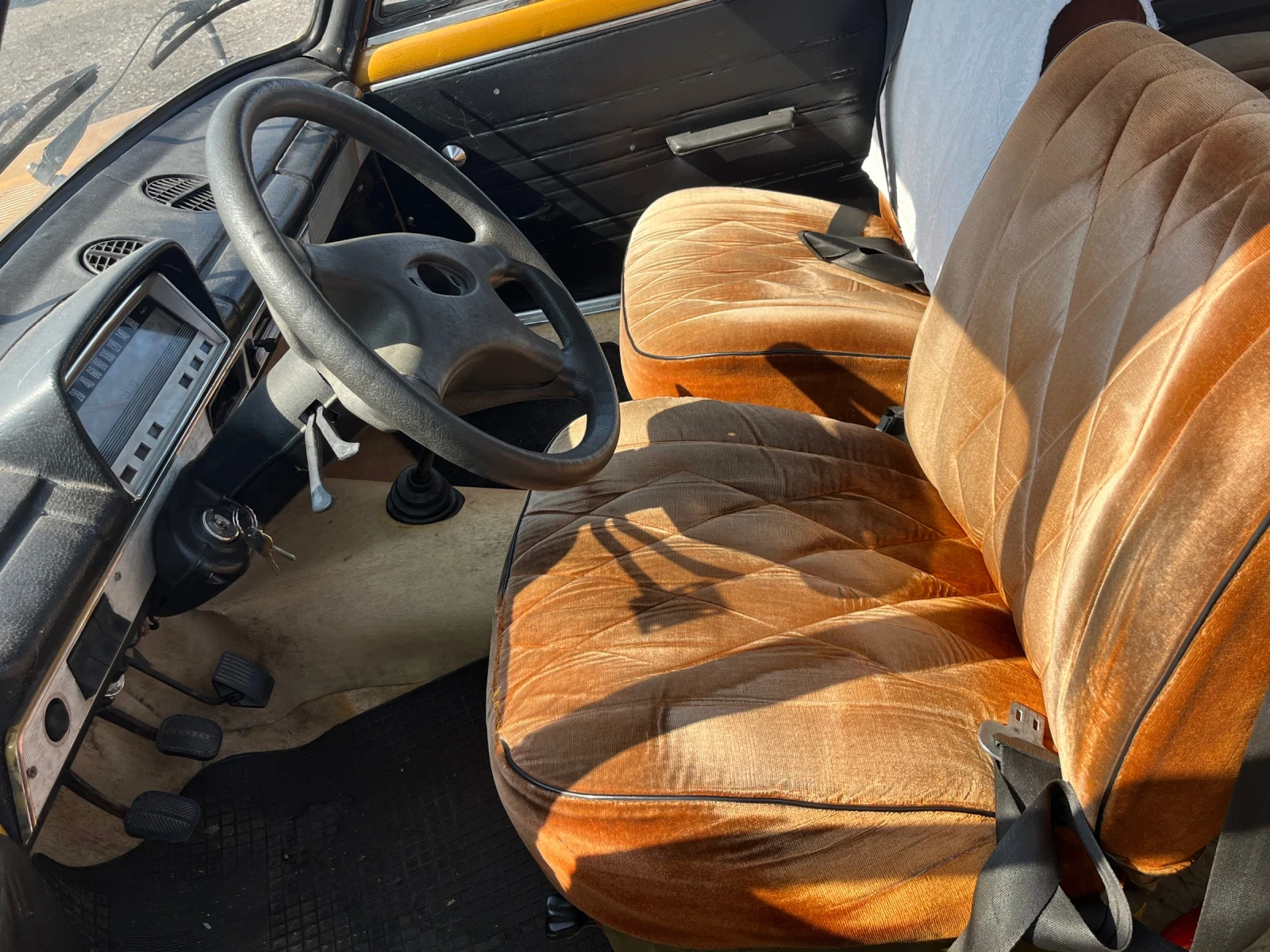 Lada 2101 1.6i, снимка 7 - Автомобили и джипове - 55785931