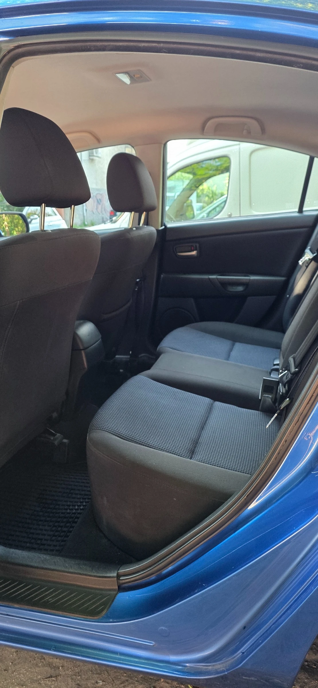 Mazda 3, снимка 8 - Автомобили и джипове - 55879487