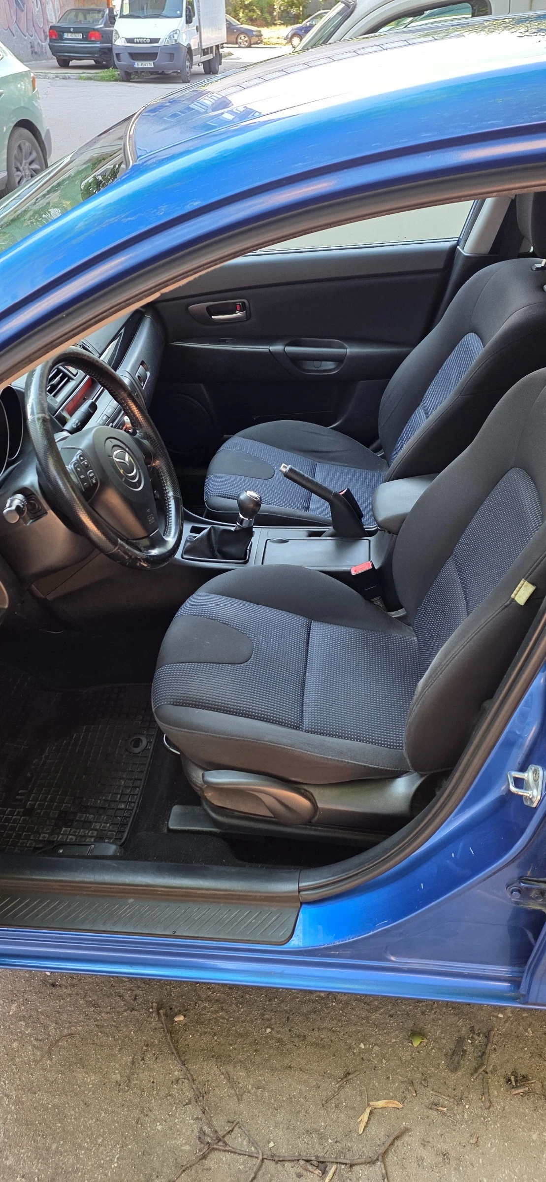 Mazda 3, снимка 10 - Автомобили и джипове - 55879487