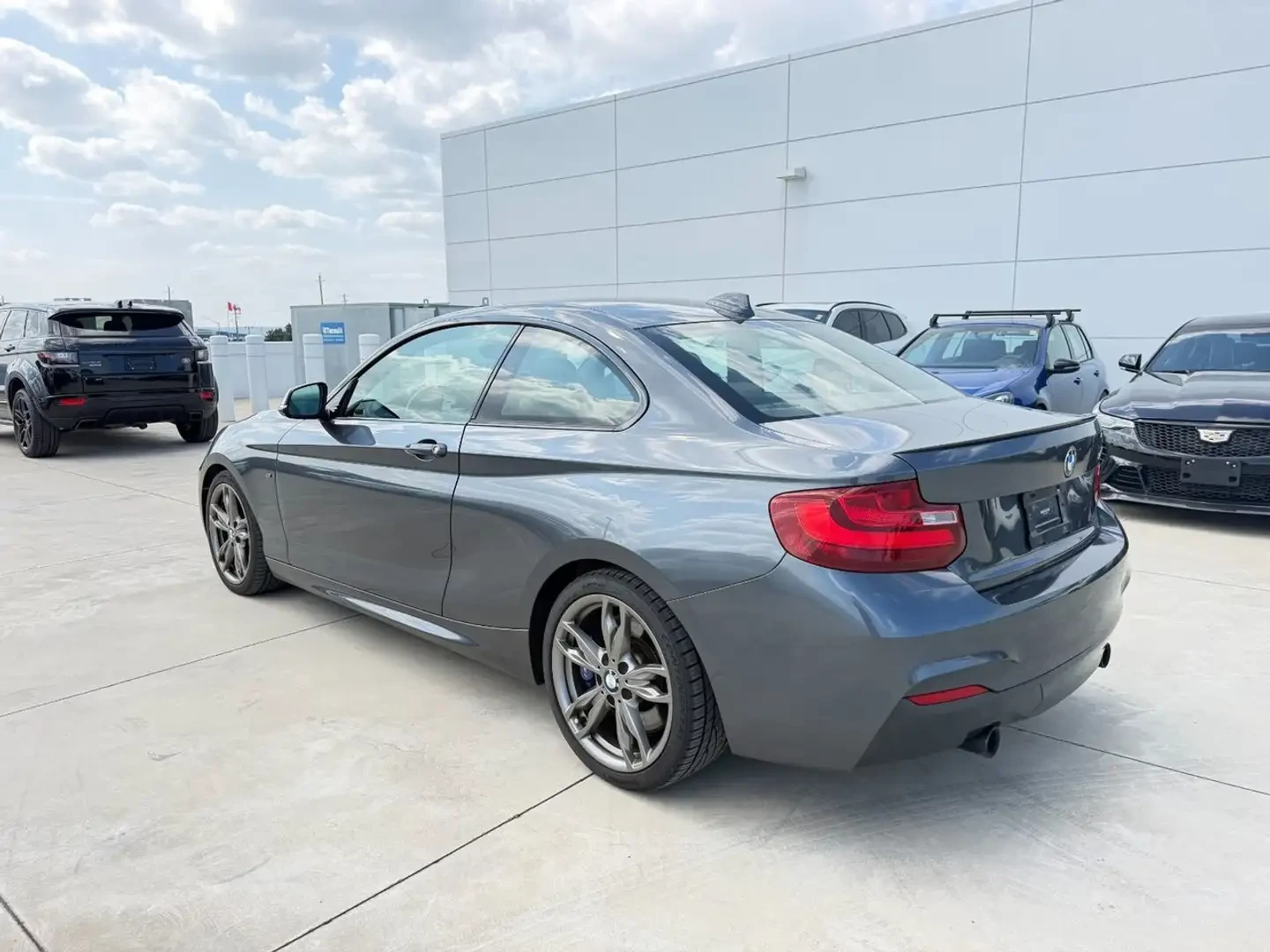 BMW 235 РЪЧНА* КУТИЯ* RECARO* ПОДГРЕВ* , снимка 2 - Автомобили и джипове - 55980202