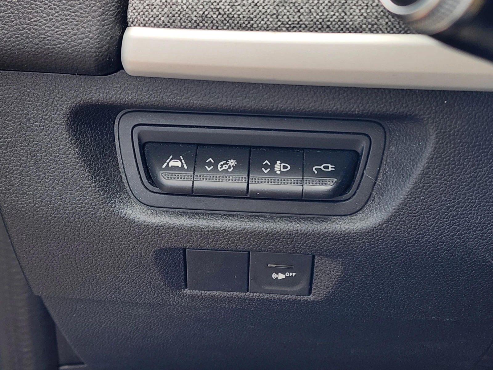 Renault Zoe 52kw R135, снимка 8 - Автомобили и джипове - 56257330