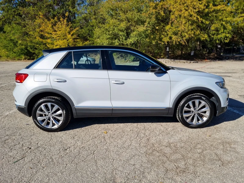 VW T-Roc 2.0TDI DSG7 Distr Assist, снимка 8 - Автомобили и джипове - 47673152