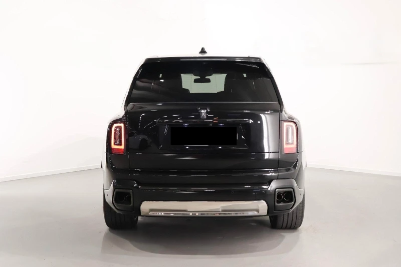 Rolls-Royce Cullinan BLACK BADGE/FACELIFT/BESPOKE/SHOOTING STAR/4-SEATS, снимка 5 - Автомобили и джипове - 52828452