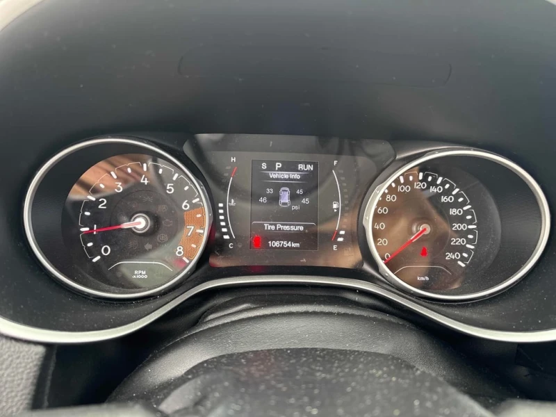 Jeep Compass * Upland Edition * CARFAX * ЦЕНА ДО БГ, снимка 8 - Автомобили и джипове - 53019132