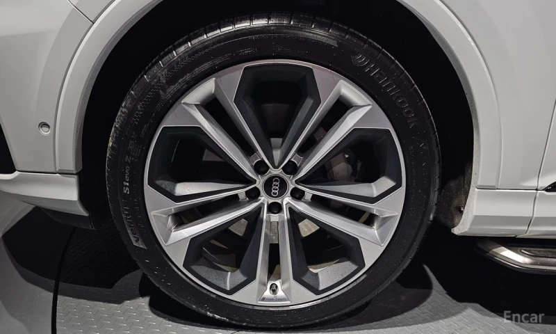 Audi Q7, снимка 5 - Автомобили и джипове - 53077191