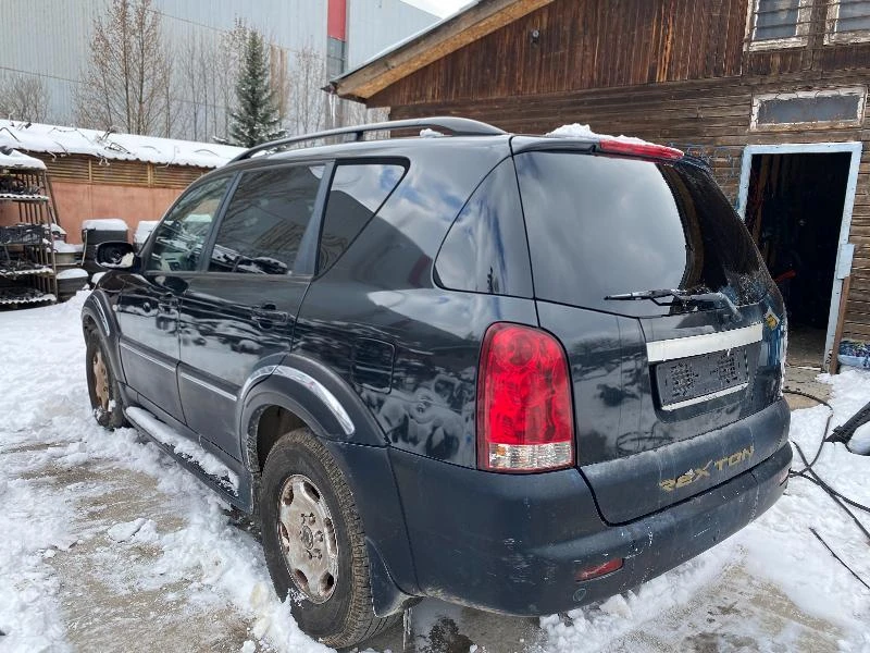 SsangYong Rexton 2.7 CDI АВТОМАТИК, снимка 4 - Автомобили и джипове - 44157070