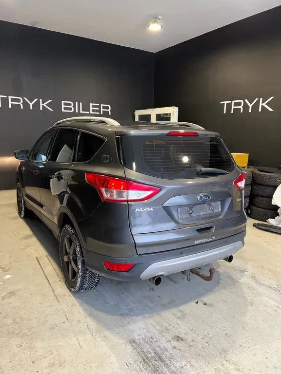 Ford Kuga 1.5benzin Titanium 150ps, снимка 2 - Автомобили и джипове - 53080903