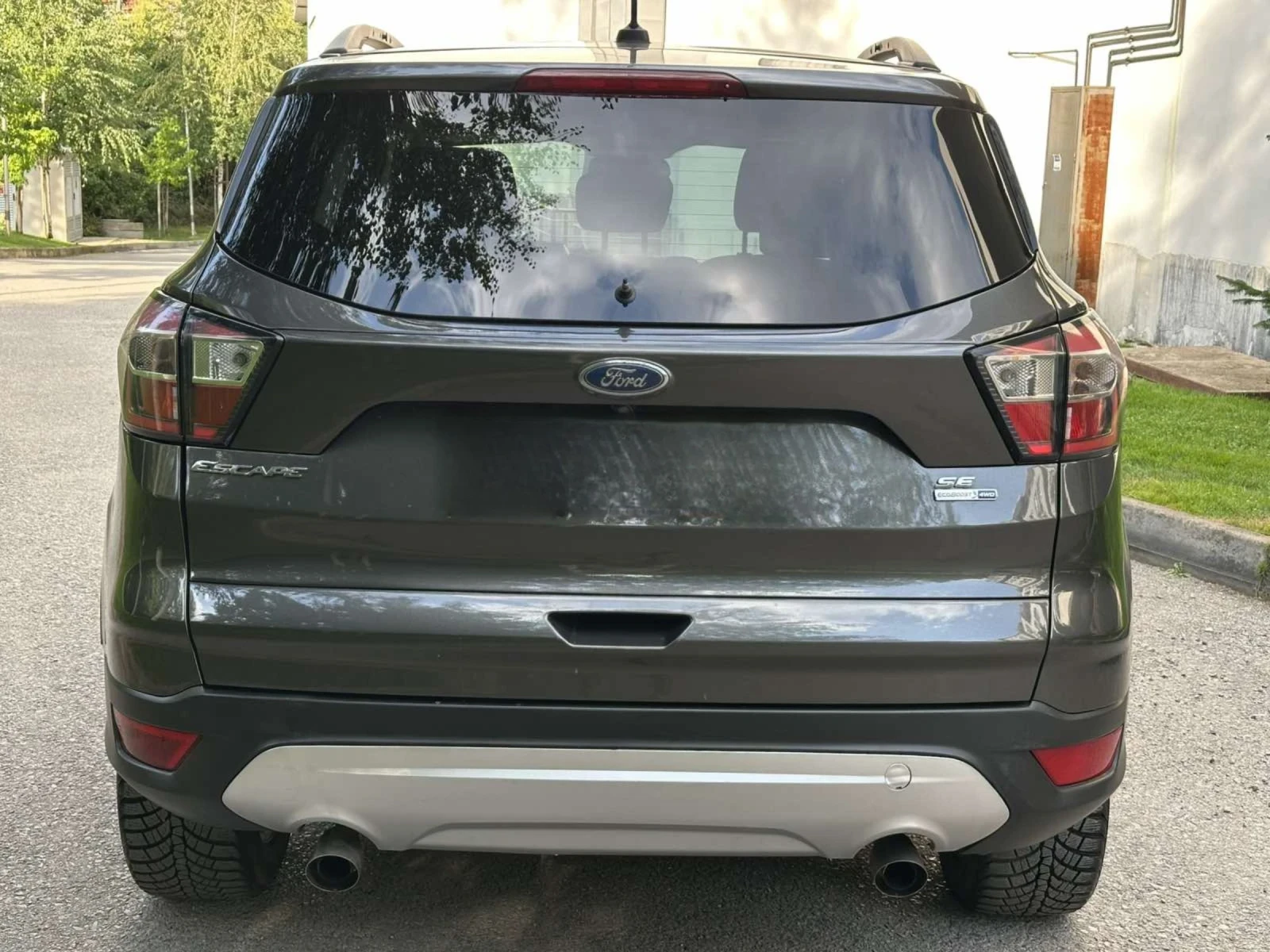 Ford Escape 2.5i / 4X4 / АВТОМАТИК - изображение 6