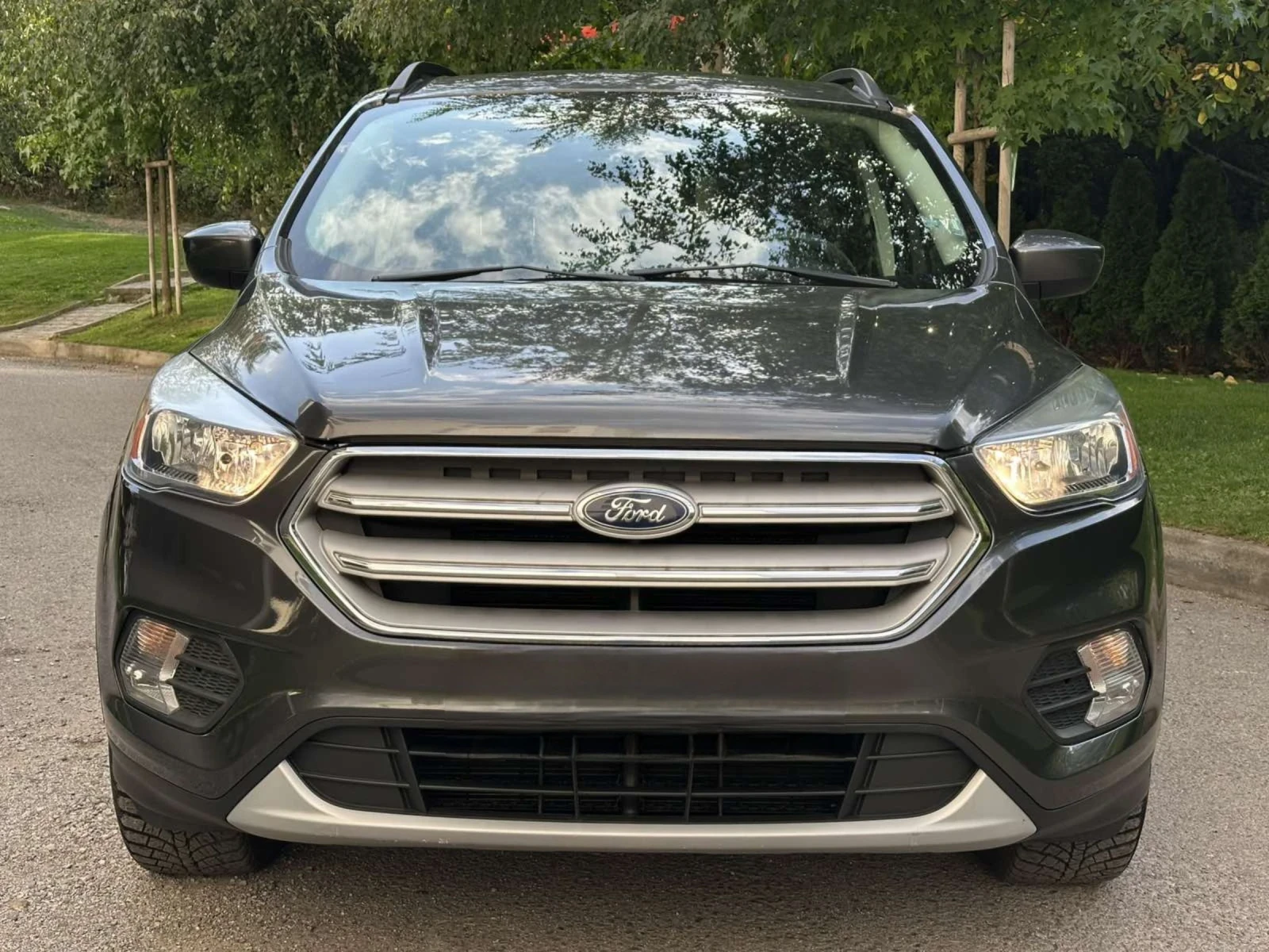 Ford Escape 2.5i / 4X4 / АВТОМАТИК - изображение 2