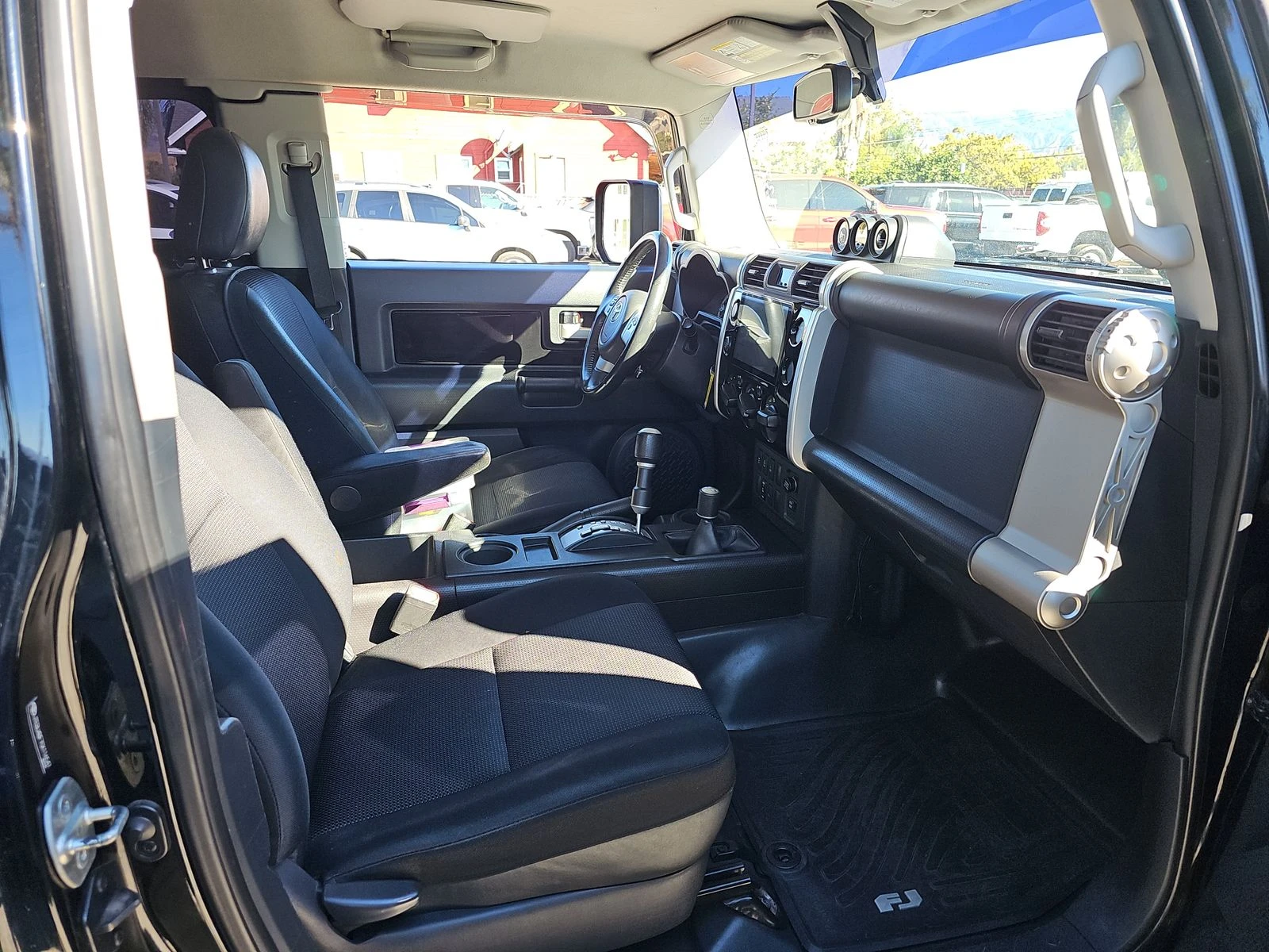 Toyota Fj cruiser  *  *  | Mobile.bg   12