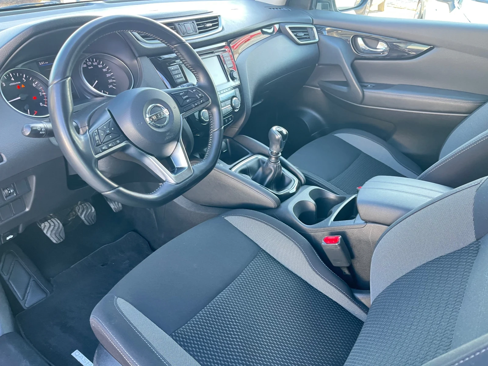 Nissan Qashqai 1.3 140. 6D, 133000km!!! | Mobile.bg   7