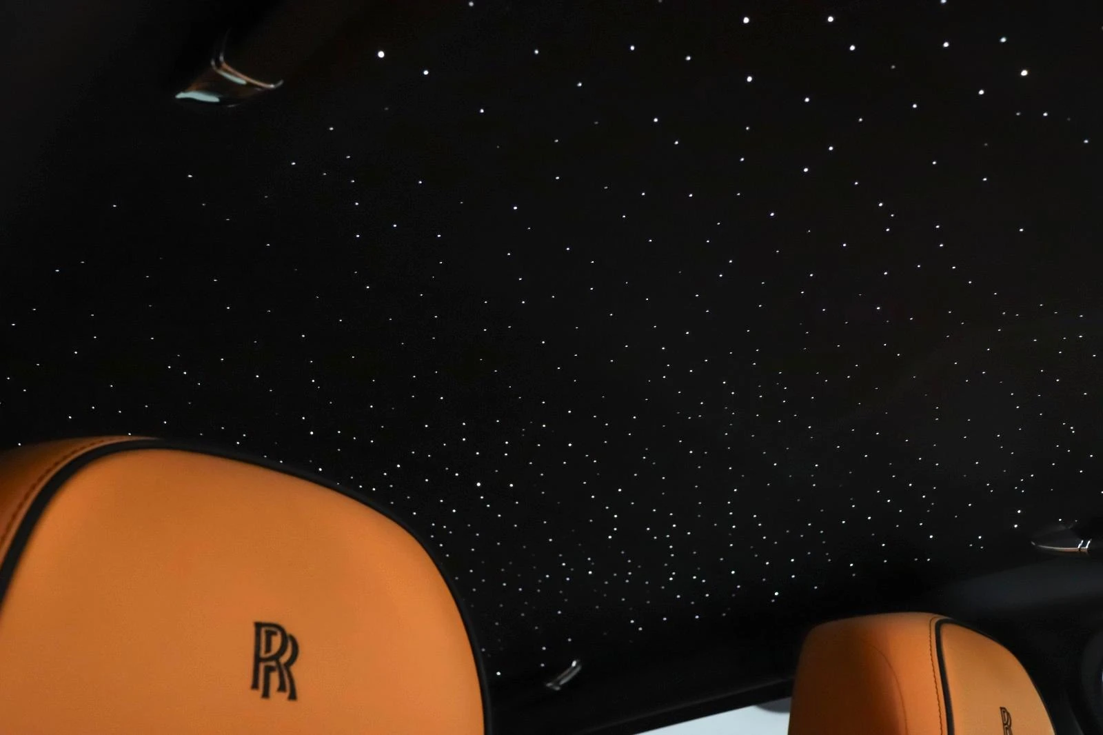 Rolls-Royce Cullinan BLACK BADGE/FACELIFT/BESPOKE/SHOOTING STAR/4-SEATS | Mobile.bg � ����������� 13