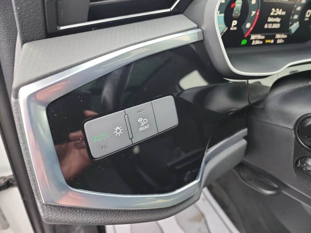 Audi Q3 * Komfort 45 TFSI quattro * CARFAX * ���� �� �� | Mobile.bg � ����������� 15