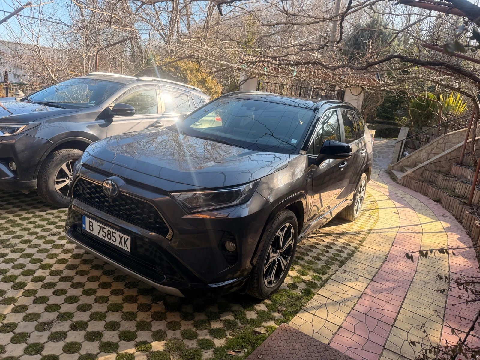 Toyota Rav4 2.5 Plug in 4x4, снимка 3 - Автомобили и джипове - 53939402