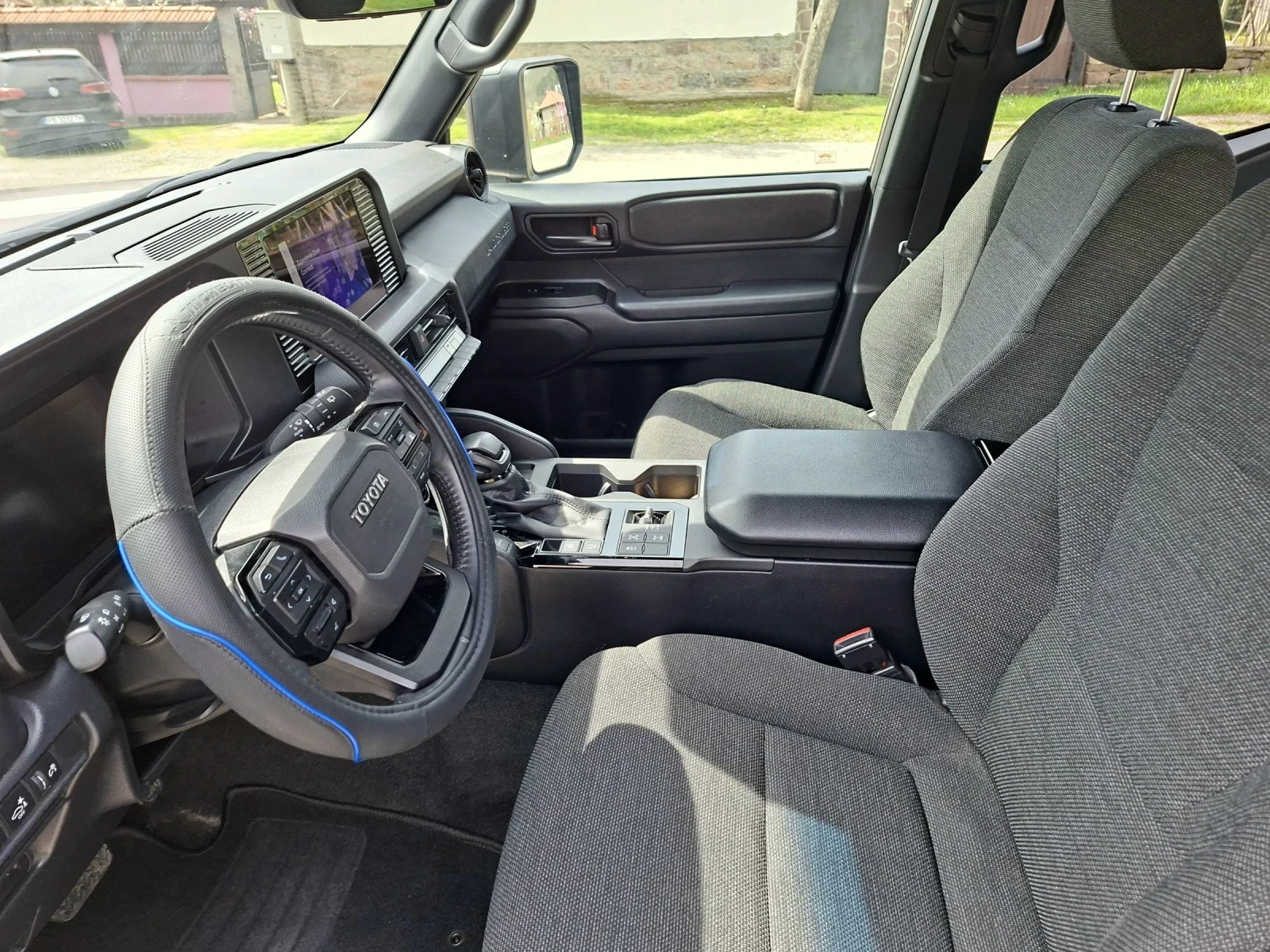 Toyota Land cruiser 250, снимка 11 - Автомобили и джипове - 54194982