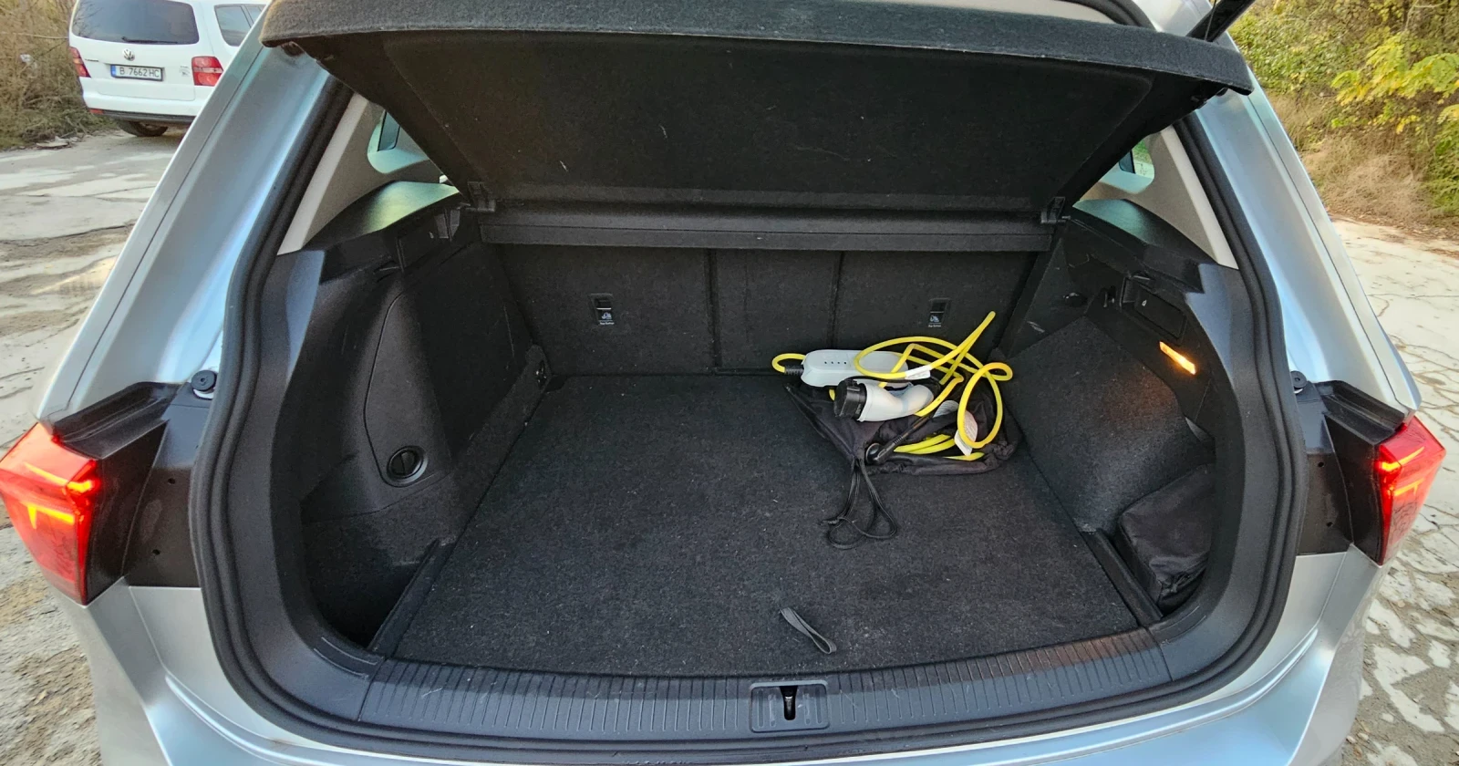 VW Tiguan Plug in Hybrid , снимка 14 - Автомобили и джипове - 55166211