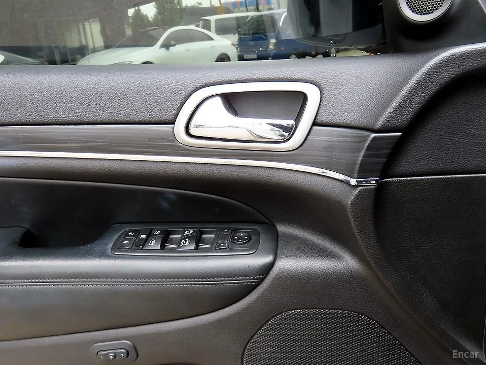 Jeep Grand cherokee 3.6PENSTAR* UNIKAT!!!, снимка 11 - Автомобили и джипове - 55175308