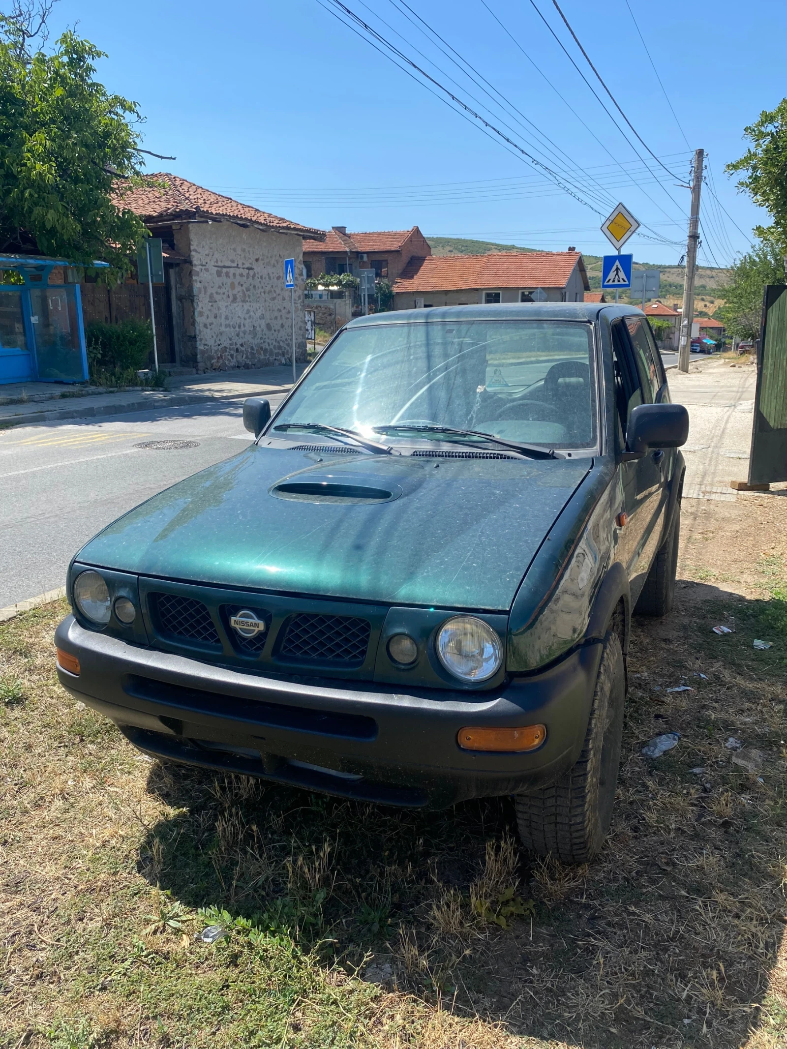 Nissan Terrano, снимка 3 - Автомобили и джипове - 56273923