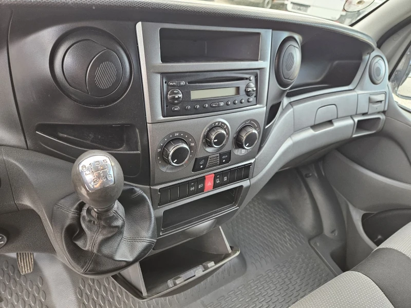 Iveco Daily 35c17, Бордови , 7 местен, Климатик, снимка 11 - Бусове и автобуси - 47132875