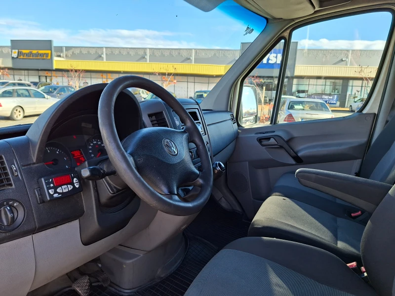 VW Crafter 2.0TDI MAXI, снимка 8 - Бусове и автобуси - 52512124