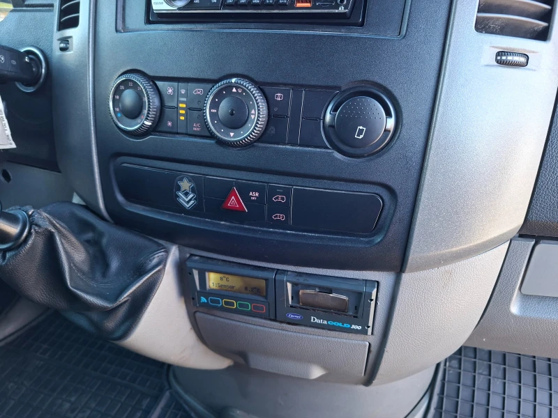 VW Crafter 2.0TDI MAXI, снимка 12 - Бусове и автобуси - 52512124