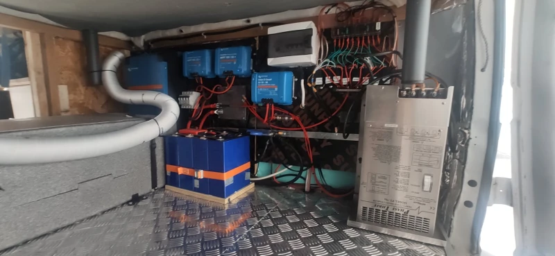 Кемпер Други Iveco 35-10, снимка 5 - Каравани и кемпери - 52298473