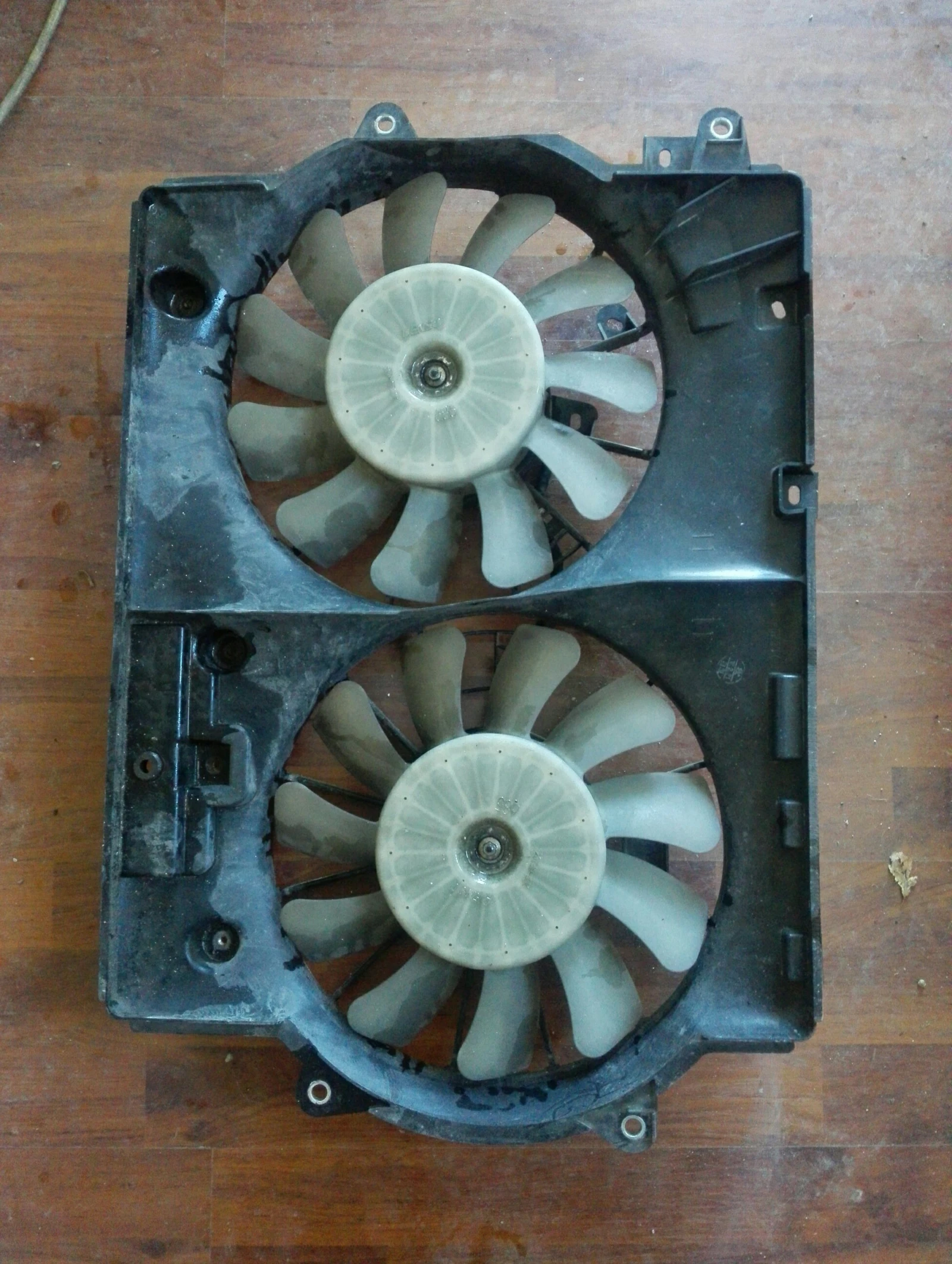   IS220 2.2 | Mobile.bg   1