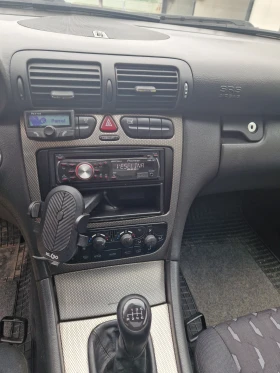 Mercedes-Benz C 220, снимка 9