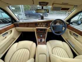 Bentley Arnage 4.4 V8, снимка 10 - Автомобили и джипове - 38093773