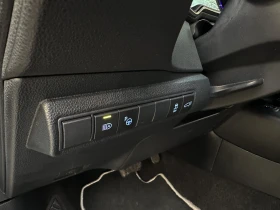Toyota Corolla 1.8Hybrid/LUXURY/ГАРНАЦИЯ - 17900 € / 35009.36 лв. - 58034621 13