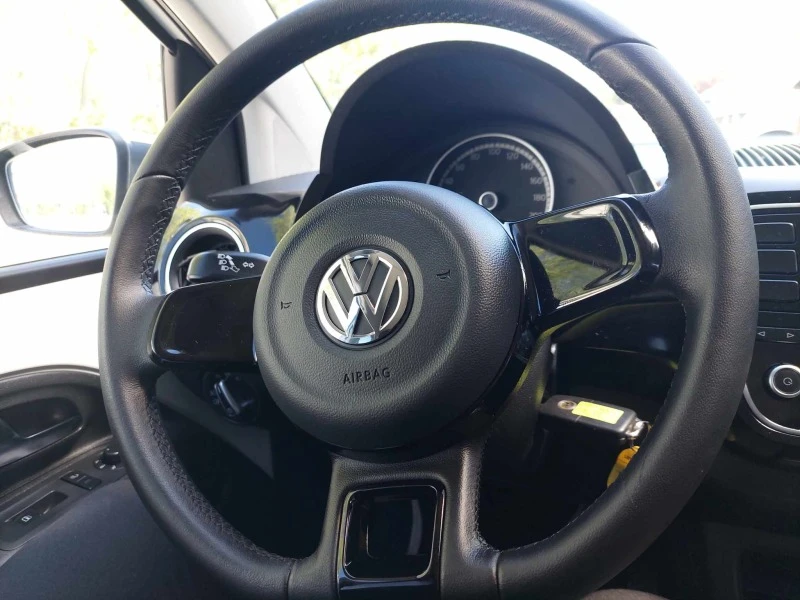 VW Up 1, 0i AUTOMATIC, снимка 10 - Автомобили и джипове - 45748475