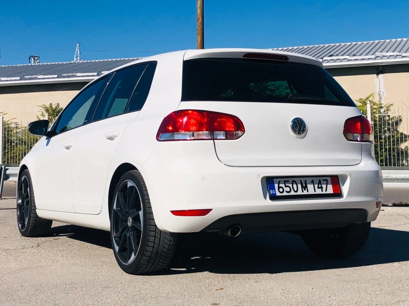 VW Golf 1.6TDI 105ps, снимка 4 - Автомобили и джипове - 47845141