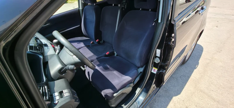 Honda Fr-v 1.8i 140k.c ITALIA EURO 4, снимка 12 - Автомобили и джипове - 50729743