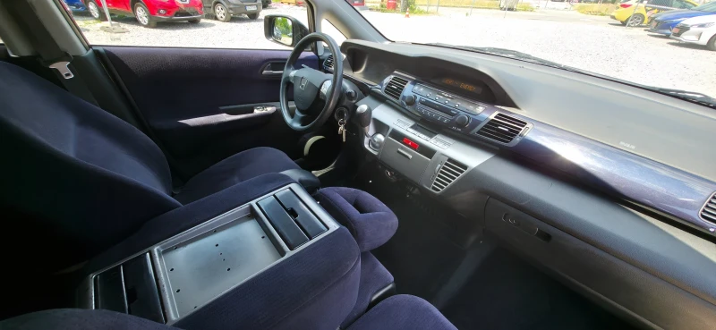 Honda Fr-v 1.8i 140k.c ITALIA EURO 4, снимка 15 - Автомобили и джипове - 50729743