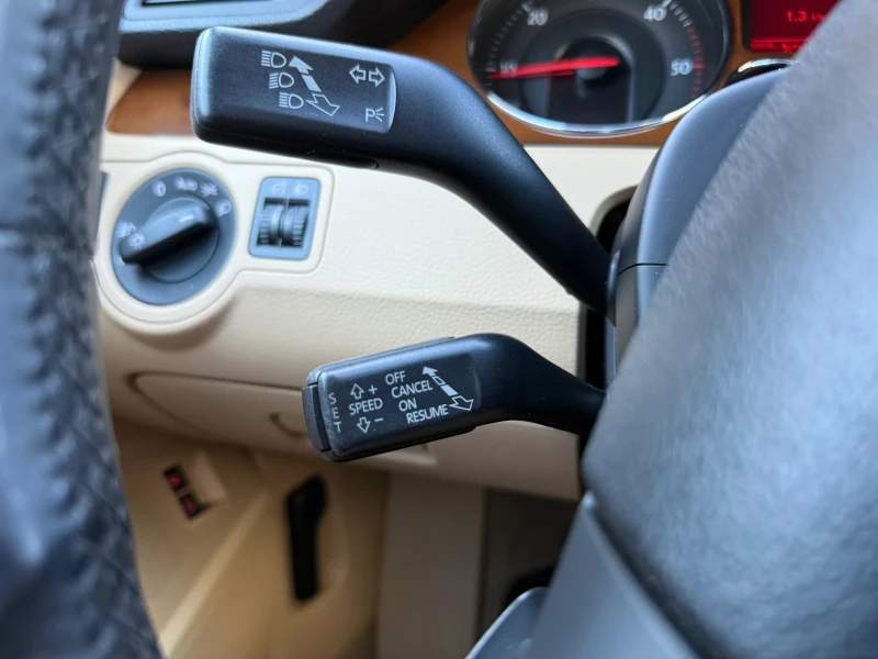 VW Passat 2.0.TDI+ DSG+ 170kc+ Подгрев+ Камера+ Навигация+ B, снимка 14 - Автомобили и джипове - 51823344