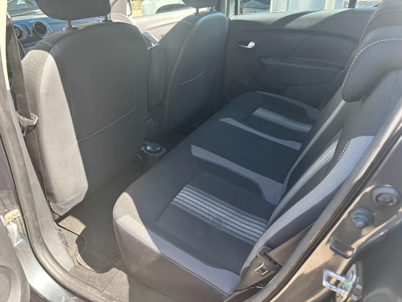 Dacia Sandero Stepway, снимка 5 - Автомобили и джипове - 51932549
