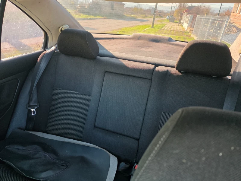 VW Bora, снимка 8 - Автомобили и джипове - 52818085