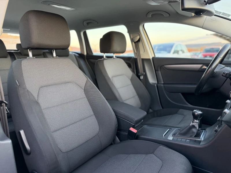 VW Passat 1.6TDI -10%, снимка 12 - Автомобили и джипове - 52914538